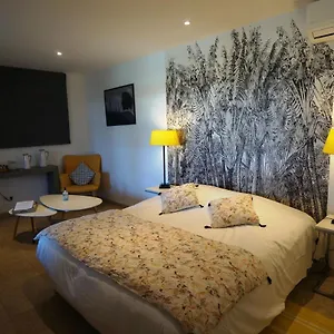 Mas Lou Caloun - D'hote Face A La Piscine En Camargue - Les Maries De La Bed & Breakfast