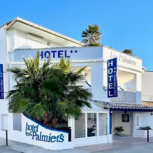 Les Palmiers En Camargue Hotel